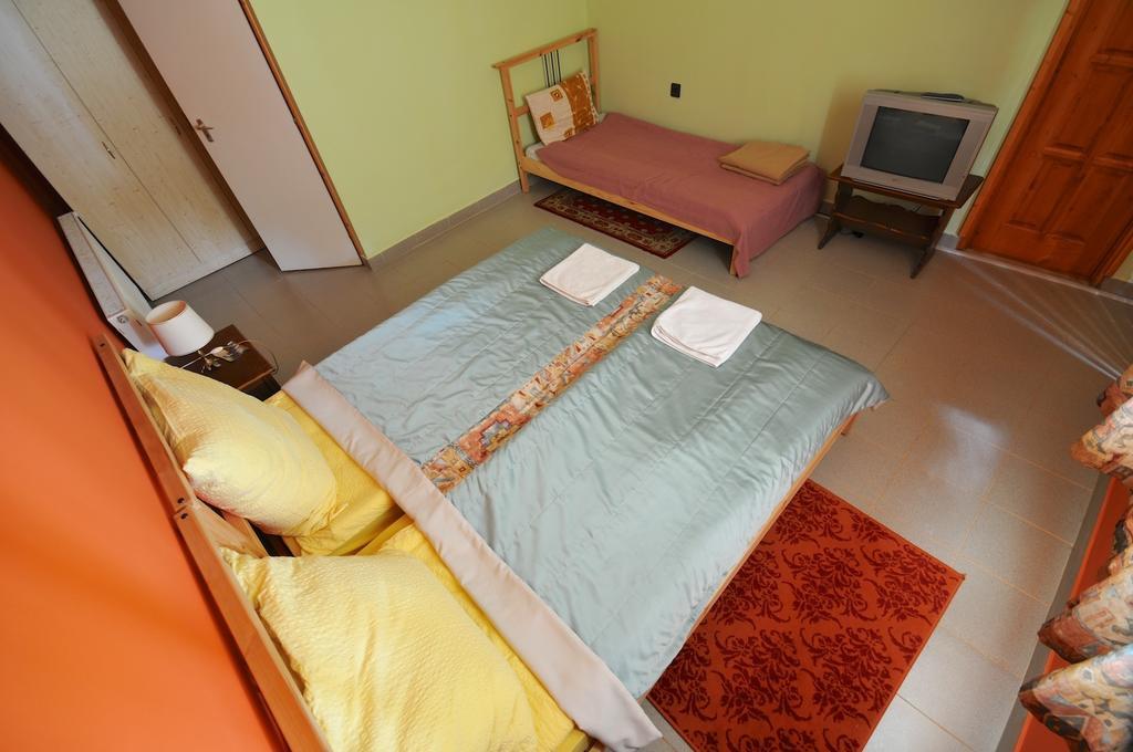 Gergely Tanya Hotel Garabonc Kamer foto